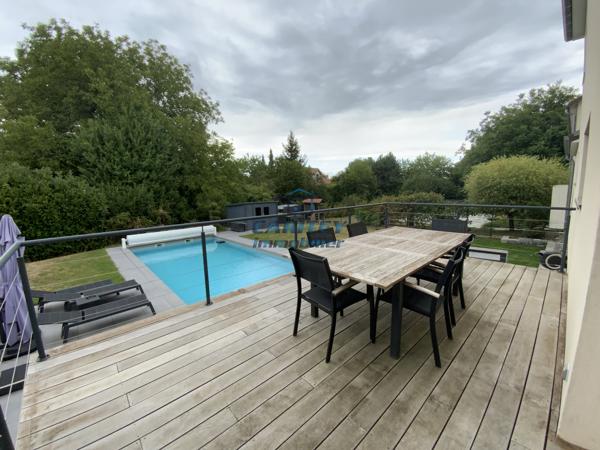 Superbe maison avec piscine à DORANS (90)