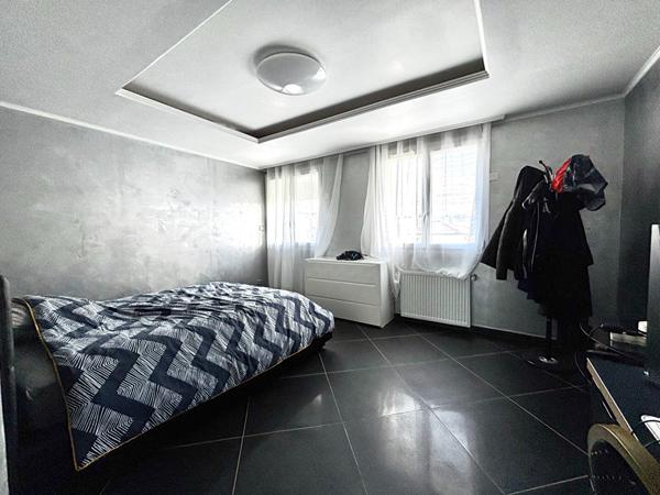 Maison rénovée 155 m² 4 chambres Terrain 1 169 m² ? Bas de Montreynaud