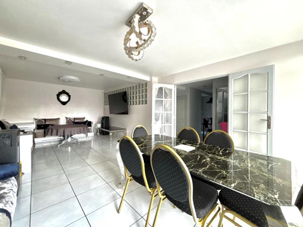 Maison rénovée 155 m² 4 chambres Terrain 1 169 m² ? Bas de Montreynaud