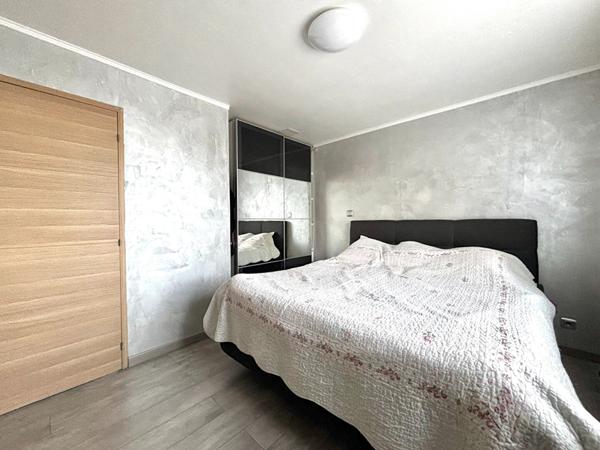 Maison rénovée 155 m² 4 chambres Terrain 1 169 m² ? Bas de Montreynaud