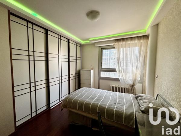 Appartement à vendre 4 pièces 90 m² Courbevoie