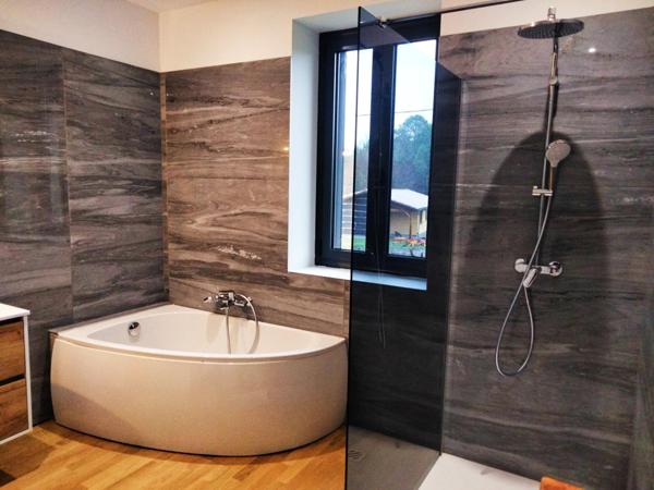 Maison de maître rénovée avec piscine et T2