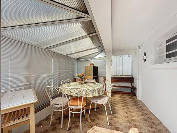 Proche tous commerces, écoles, gare direct Paris