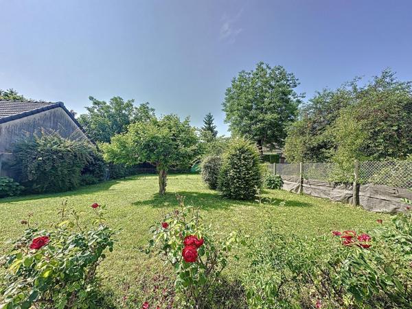 Proche tous commerces, écoles, gare direct Paris