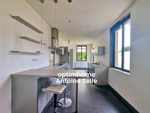 Opportunité à saisir ! Charmante maison de ville, 3 chambres, jardin clos & proche des commodités !