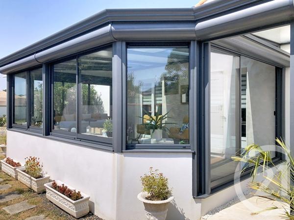 Maison à vendre  5 pièces - 142 m 2   TONNAY CHARENTE  - 17