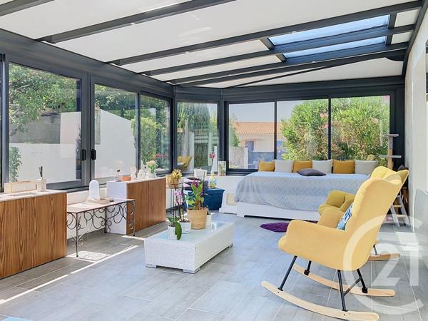 Maison à vendre  5 pièces - 142 m 2   TONNAY CHARENTE  - 17