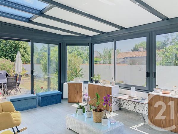 Maison à vendre  5 pièces - 142 m 2   TONNAY CHARENTE  - 17