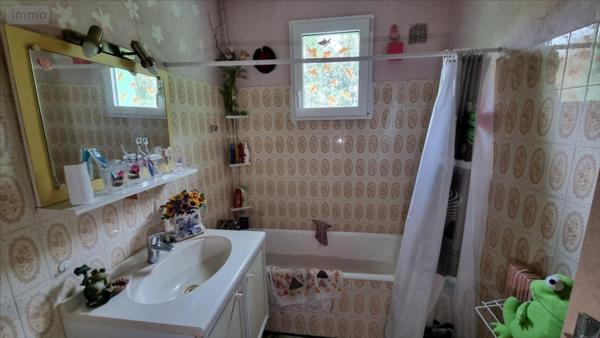 Maison à vendre à Callac dans les Côtes-d'Armor (22160), ref : 29066-1088385