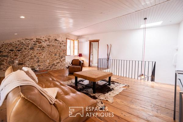 Ancien prieuré romain d’exception avec patio, piscine et garage