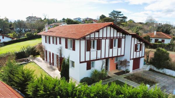 Demeure de prestige 5 pièce(s) - 250 m2