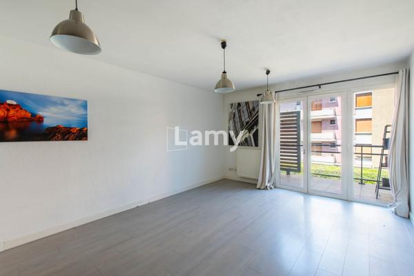 Appartement et parking