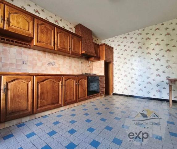 Maison de village a rénover