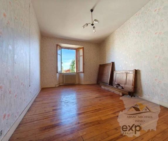 Maison de village a rénover