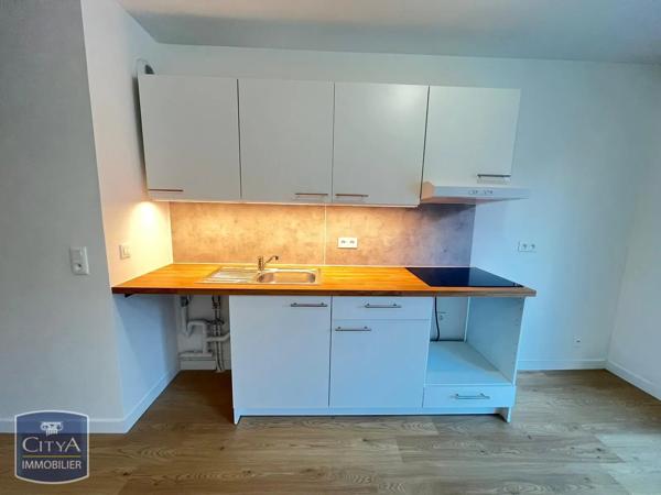 Appartement à louer 2 pièces 48.8m² Bordeaux (33300)