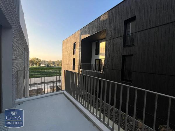 Appartement à louer 2 pièces 48.8m² Bordeaux (33300)