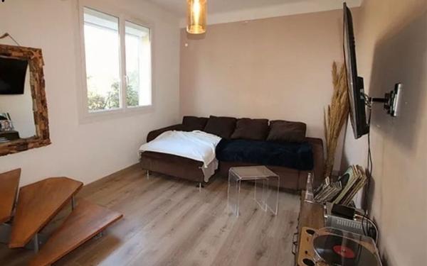 Maison à vendre    7 pièces •  Martigues