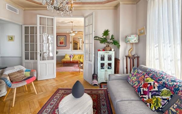 Appartement à vendre    3 pièces • 75 m2 Nice