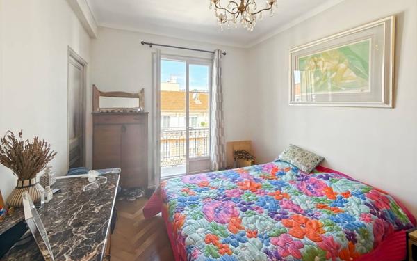 Appartement à vendre    3 pièces • 75 m2 Nice