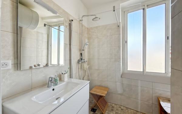 Appartement à vendre    3 pièces • 75 m2 Nice