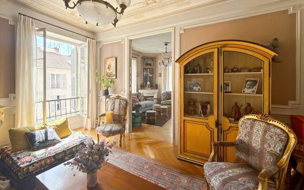 Appartement à vendre    3 pièces • 75 m2 Nice