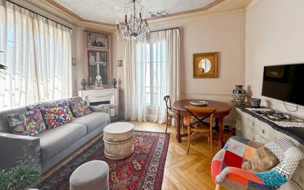 Appartement à vendre    3 pièces • 75 m2 Nice