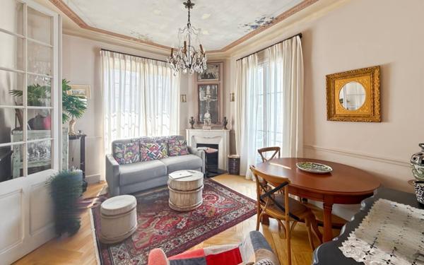 Appartement à vendre    3 pièces • 75 m2 Nice