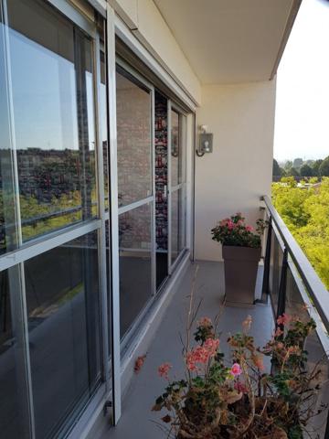 ROUEN APPARTEMENT F2 AVEC PARKING EN SOUS SOL