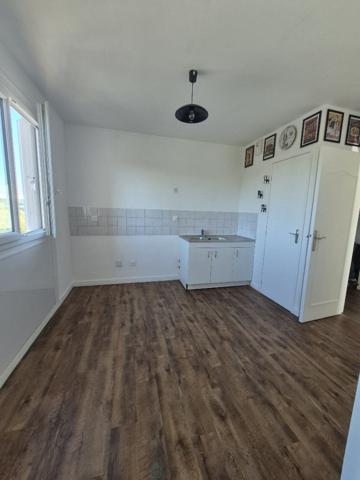 ROUEN APPARTEMENT F2 AVEC PARKING EN SOUS SOL