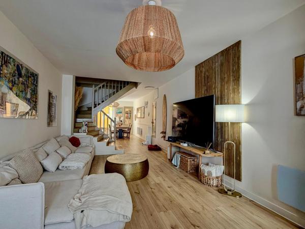 Villeneuve-sur-Lot, maison de ville rénovée avec beaucoup de charme