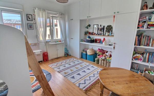 Appartement à vendre    6 pièces • 147,39 m2 Montreuil