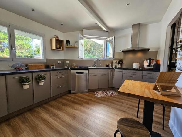 Boé, secteur recherché, maison 5 pièce(s)  95 m2, garage, piscine, jardin