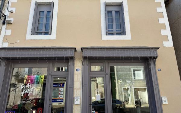 Maison à vendre    6 pièces •  Saint-Astier