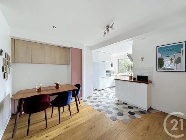 Appartement F5 à vendre  5 pièces - 115 m 2   CHATOU  - 78