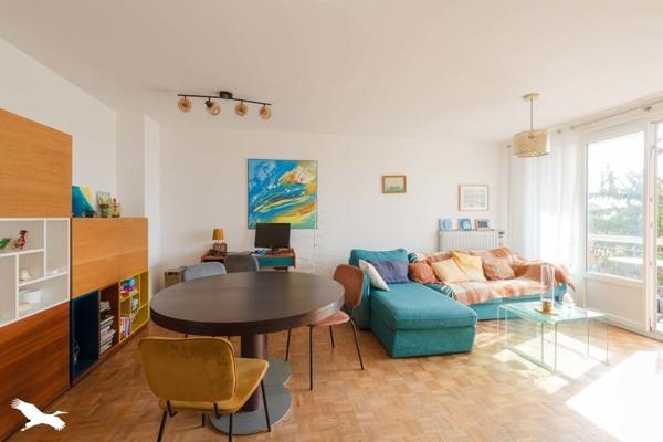 Appartement 495 000 € Le Mesnil-le-Roi 5 p 86 m² DPE D