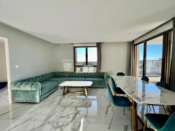 À vendre – Superbe T3 traversant avec terrasse, vue dégagée et parking – Port Marianne, Montpellier