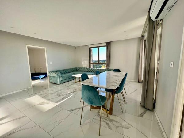 À vendre – Superbe T3 traversant avec terrasse, vue dégagée et parking – Port Marianne, Montpellier