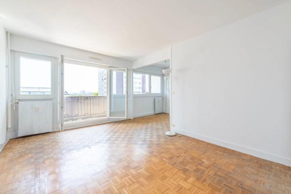 Appartement
         4 pièces
        - 86 m² 190 000 € *