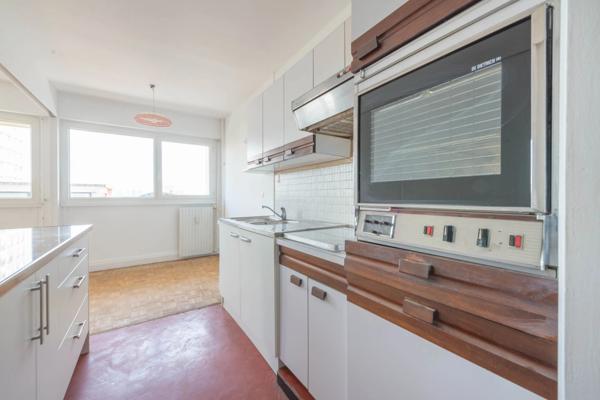 Appartement
         4 pièces
        - 86 m² 190 000 € *