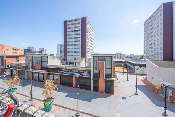 Appartement
         4 pièces
        - 86 m² 190 000 € *