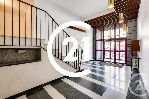 Appartement F4 à vendre  4 pièces - 80 m 2   PARIS  - 75018