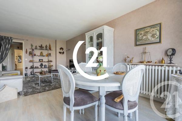 Appartement F4 à vendre  4 pièces - 80 m 2   PARIS  - 75018