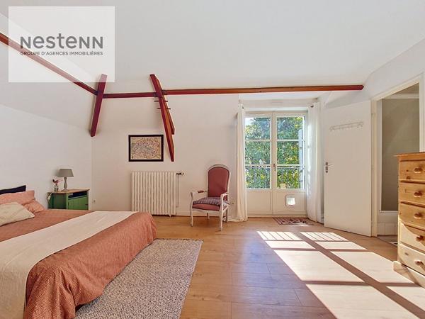 ORLEANS BRETONNERIE - ALSACE LORRAINE - MAISON DE VILLE - T7 - JARDIN - PARKING !