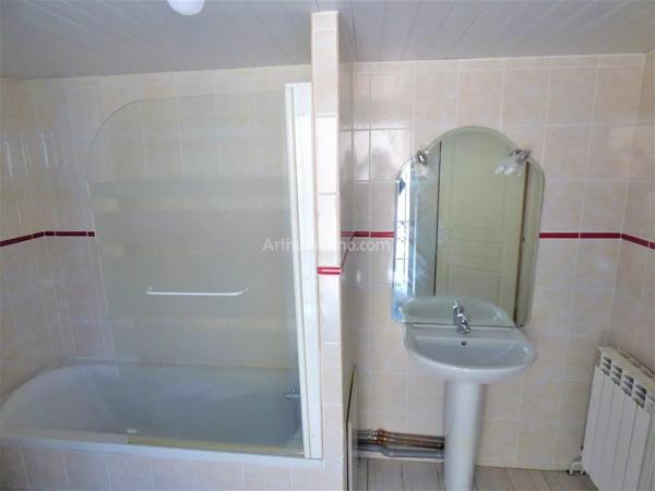 Vente                                                      Maison
                        
                     4 pièces                      55 m2                     à Avallon