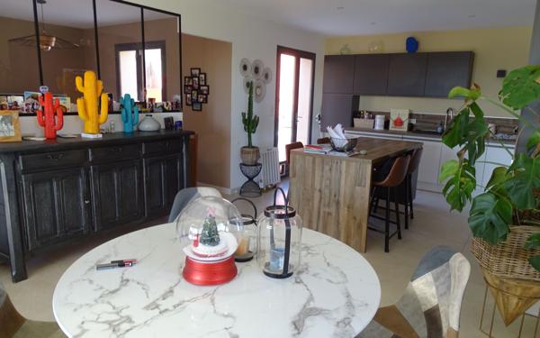 Maison à vendre    4 pièces • 106,45 m2 Forcalquier