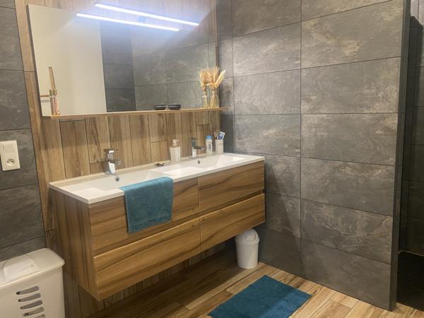 VONNAS - Appartement MEUBLE (peut-être NON MEUBLE) de type T4 de 91,96 m² avec terrasse de 27 m² Vonnas (01540)