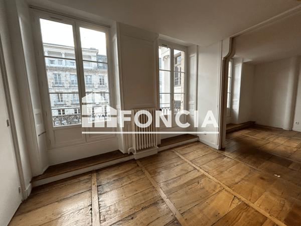 Location Appartement 5 pièces 171.08 m² - 26 RUE THIERS Bayonne 64100