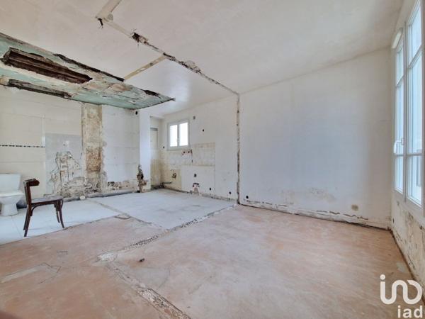 Appartement 4 pièces de 82 m² à Paris (75011)