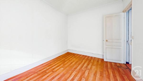 Appartement F4 à vendre  4 pièces - 60 m 2   AUBERVILLIERS  - 93