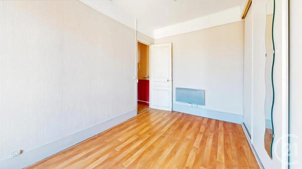 Appartement F4 à vendre  4 pièces - 60 m 2   AUBERVILLIERS  - 93
